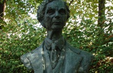 Bertrand_Russell1