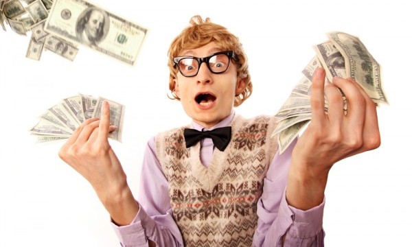 geek-nerd-lottery-cash-money-winner-600x381
